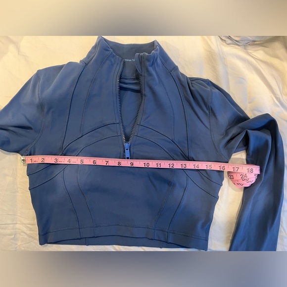 Lululemon Pitch Blue Define Cropped - Picture 4 of 6